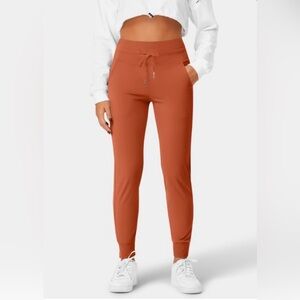 Halara Women's Terracotta Jogger Pants NWT